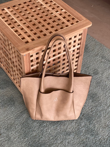 Camel Leather tote bag, Laptop bag with a large outside pocket - Avi Algrisi